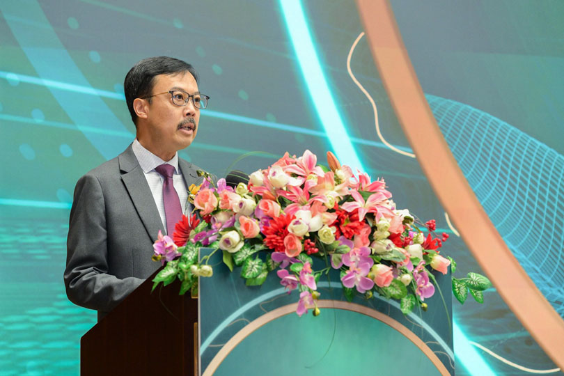 澳門特別行政區政府地圖繪製暨地籍局局長雅永健致開幕辭